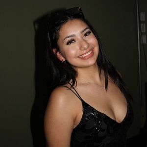 Meet your Posher, Marina